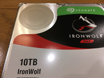 seagate-ironwolf-10tb-201812.jpg